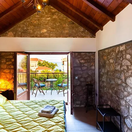 Seaside Dukes * Parálion Ástros