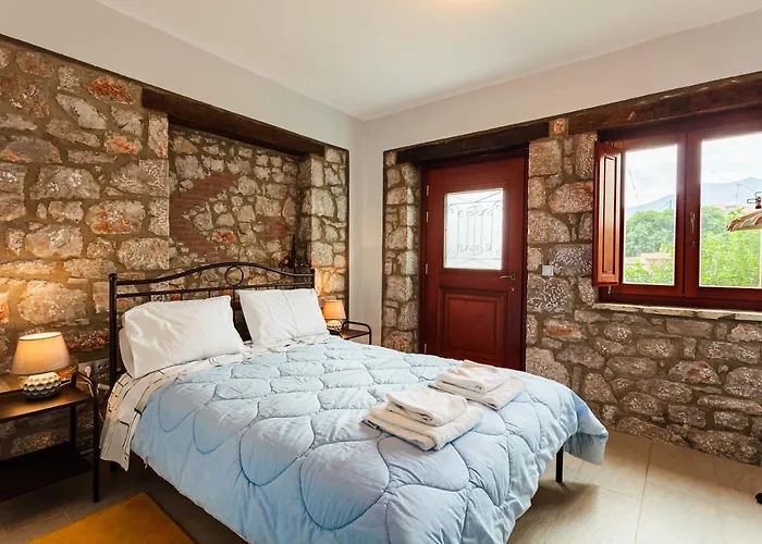 Seaside Dukes Parálion Ástros